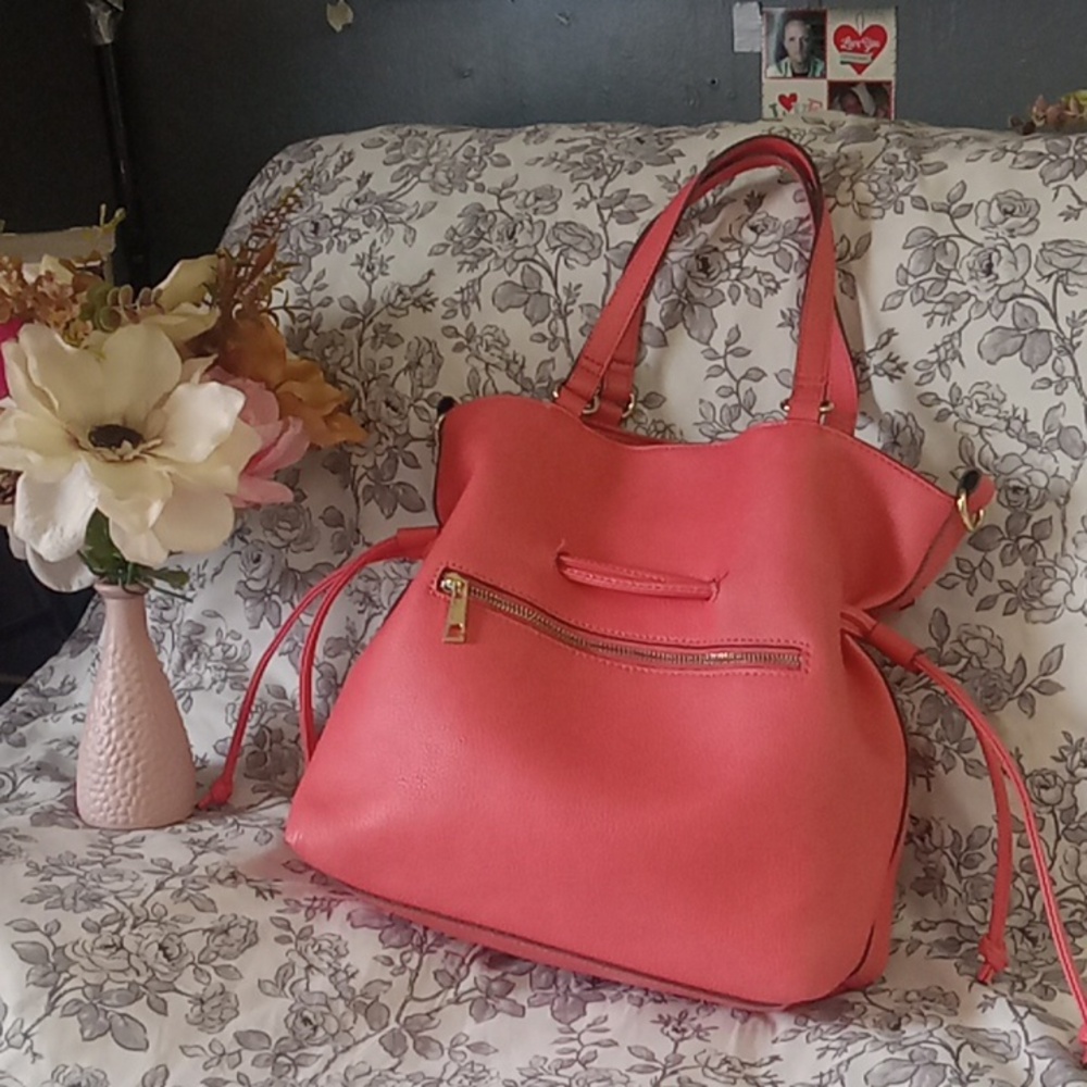 Neiman Marcus Handbag - Picture 3 of 16